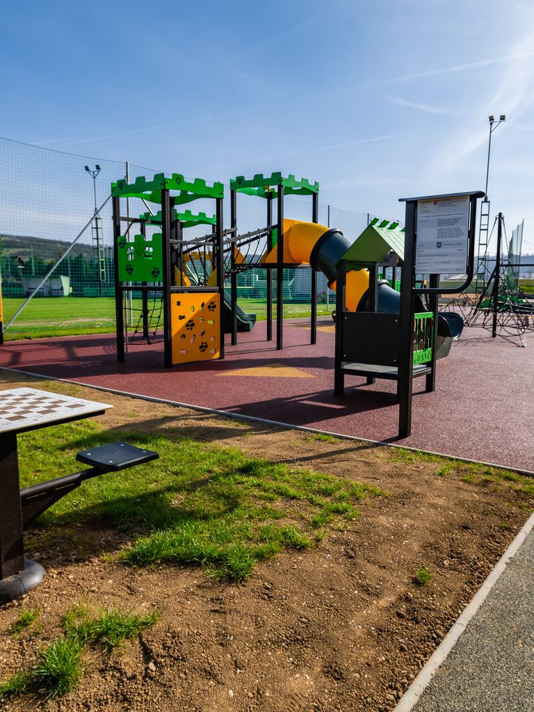 Detské ihrisko a Workout - Moravany